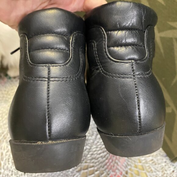 Naturalizer Leather Lace tie up Booties-sz 8M - Picture 5 of 10